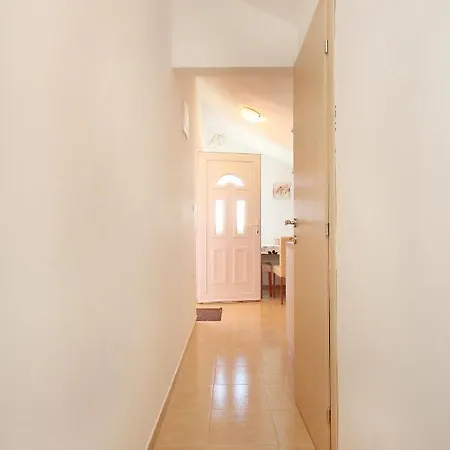 Apartment By The Sea Vlasici, Pag - 9324